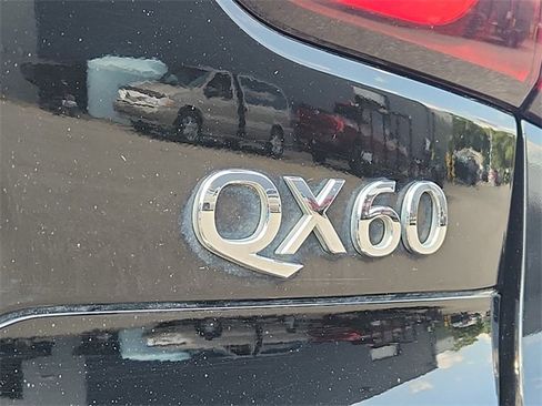 Used 2019 INFINITI QX60 Luxe w/ Essential Package image 28