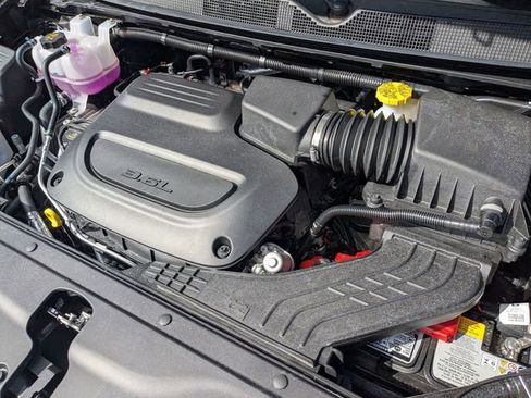 New 2026 Chrysler Pacifica Select image 28