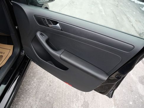 Used 2016 Volkswagen Jetta S image 31