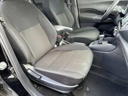 Used 2025 Nissan Kicks Play S FWD image 28