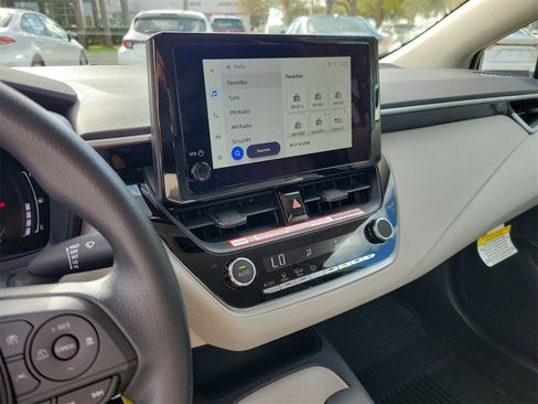 Used 2026 Toyota Corolla LE image 23