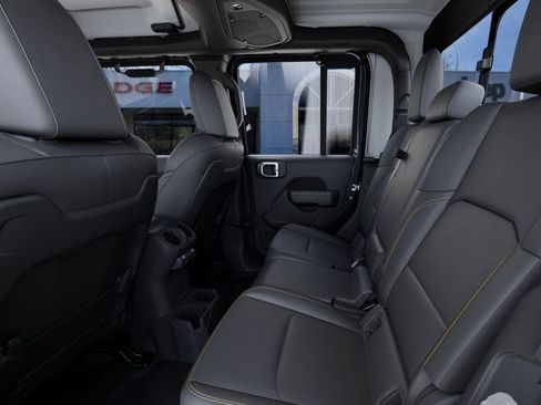 New 2026 Jeep Gladiator Sport AWD/4WD image 25