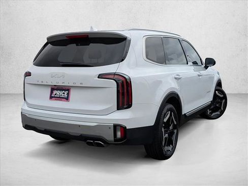 Used 2024 Kia Telluride EX FWD image 5