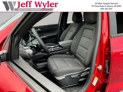 New 2026 Chevrolet Equinox LT w/ Midnight Edition FWD image 16