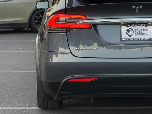 Used 2018 Tesla Model X 75D AWD/4WD image 13