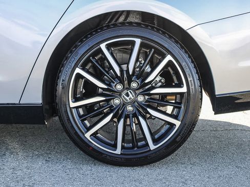 Certified 2025 Honda Accord Touring image 8