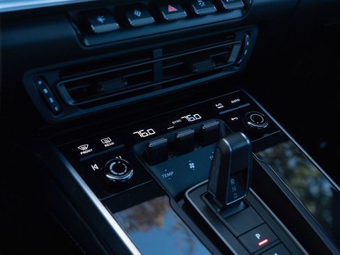 Certified 2021 Porsche 911 Turbo S image 31