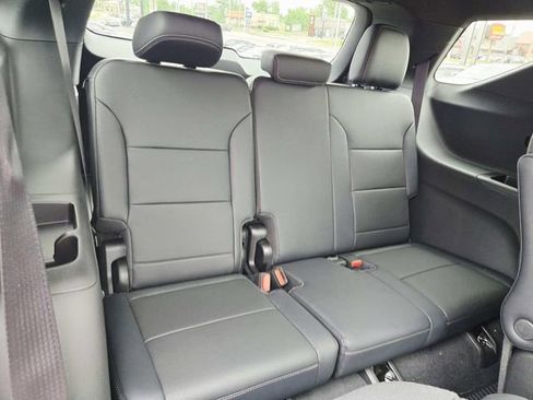 New 2026 Chevrolet Traverse High Country w/ LPO, Floor Liner Package AWD/4WD image 14