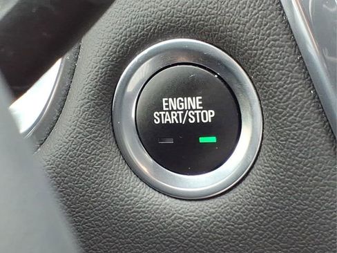 Used 2023 Chevrolet Traverse LT w/ LT Premium Package image 26