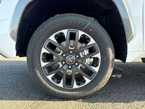 New 2025 Toyota Tundra Limited image 10
