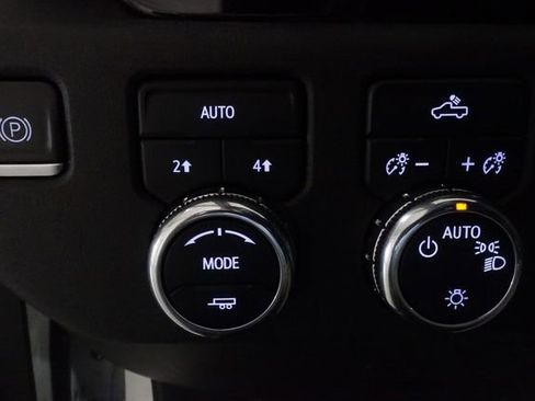 Used 2023 GMC Sierra 1500 SLE AWD/4WD image 19