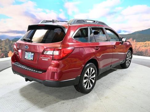 Used 2016 Subaru Outback 2.5i Limited image 10