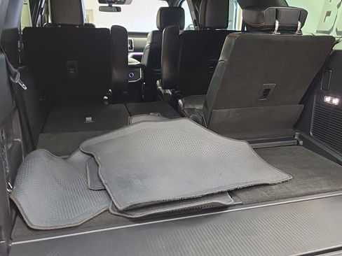 Used 2025 Ford Expedition Tremor AWD/4WD image 16