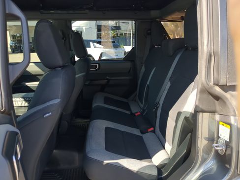 Used 2022 Ford Bronco Big Bend image 17