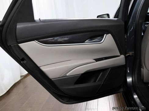 Used 2013 Cadillac XTS Luxury FWD image 26