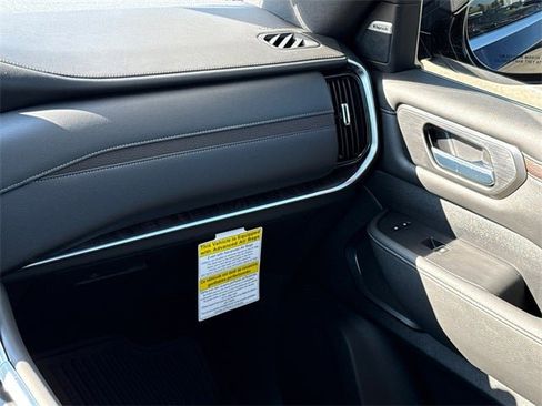 New 2026 Nissan Armada Platinum w/ Convenience Package image 17