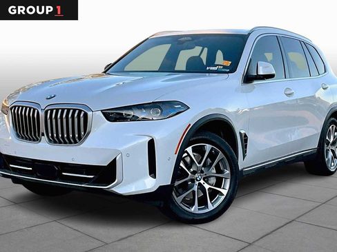 Used 2025 BMW X5 sDrive40i w/ Premium Package image 1