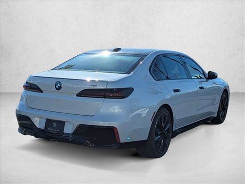 New 2026 BMW i7 eDrive50 image 2