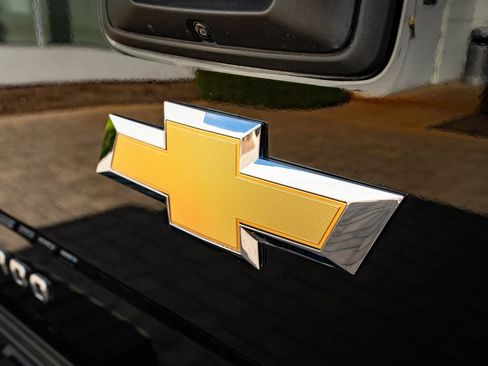 Used 2018 Chevrolet Silverado 2500 High Country image 18