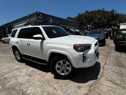 Used 2018 Toyota 4Runner SR5 RWD image 1