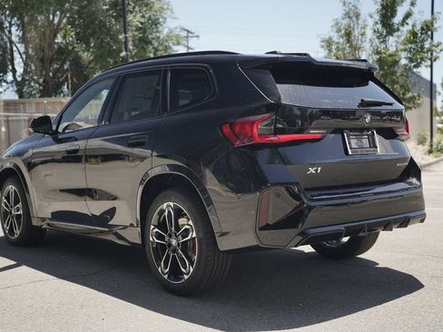 New 2026 BMW X1 xDrive28i w/ Technology Package AWD/4WD image 3