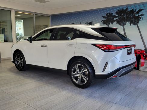 Certified 2025 Lexus RX 350 Premium image 3