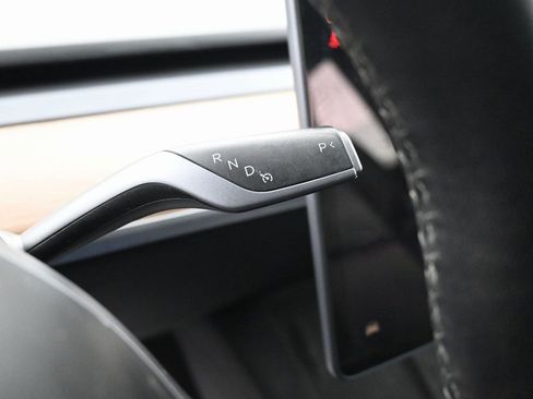 Used 2023 Tesla Model 3 Standard Range image 20