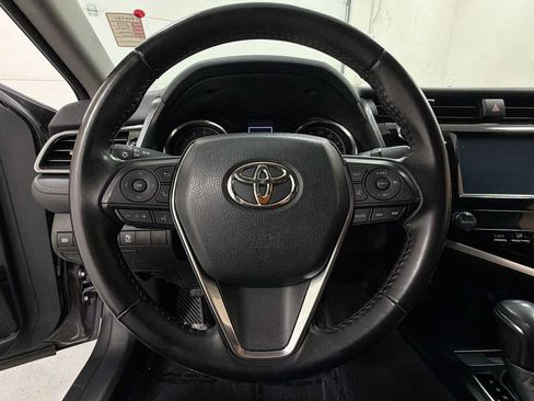 Certified 2019 Toyota Camry SE FWD image 16