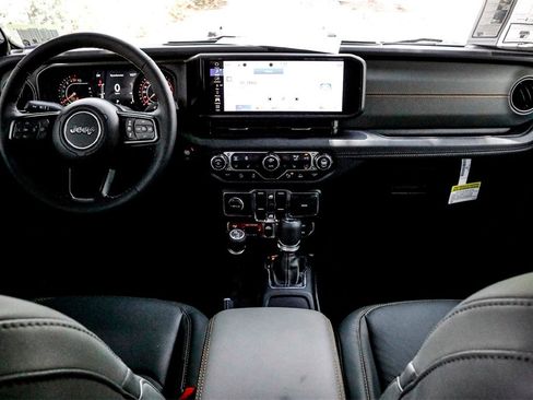 New 2025 Jeep Gladiator Mojave w/ Safety Group image 22