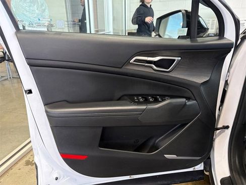 Used 2023 Kia Sportage X-Line image 15