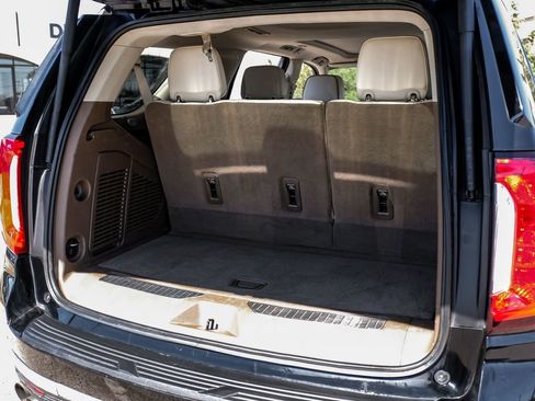 Used 2022 GMC Yukon Denali image 50