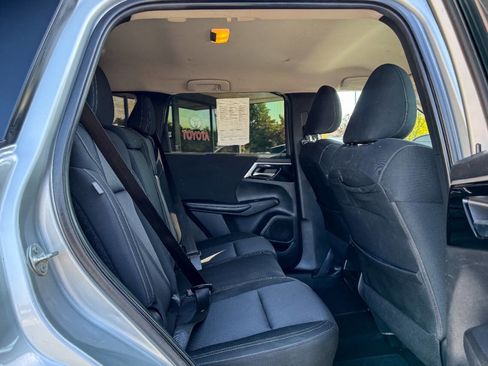 Used 2022 Mitsubishi Outlander ES image 15