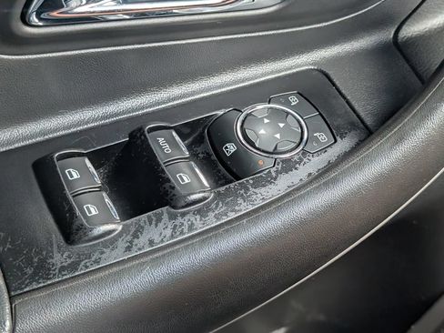 Used 2019 Ford Taurus SEL w/ Equipment Group 201A FWD image 12