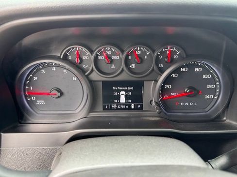 Used 2020 Chevrolet Silverado 1500 Custom w/ Custom Value Package AWD/4WD image 15