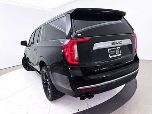 Used 2022 GMC Yukon XL Denali AWD/4WD image 8