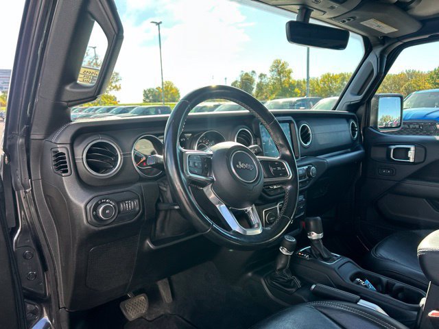 Used 2019 Jeep Wrangler Unlimited Sahara AWD/4WD image 11