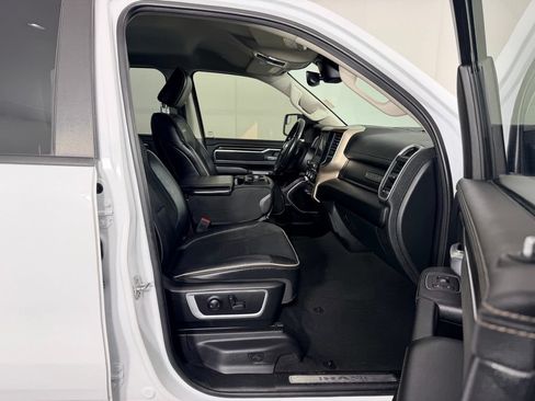 Used 2022 RAM 1500 Laramie AWD/4WD image 34