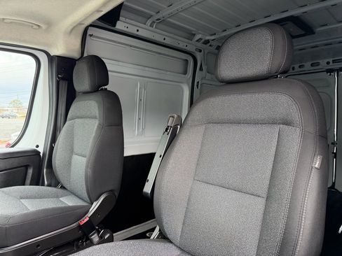 Used 2023 RAM ProMaster 2500 image 11
