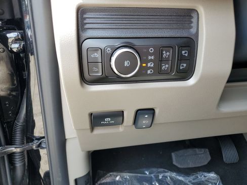 New 2026 Ford F350 Platinum w/ Platinum Plus Package AWD/4WD image 30