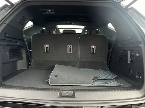 New 2026 Chevrolet Traverse RS image 10