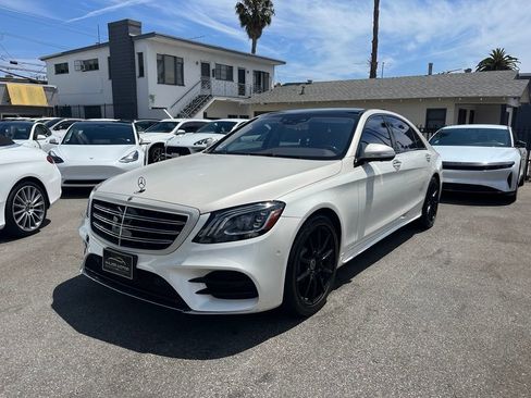 Used 2019 Mercedes-Benz S 560 Sedan image 1