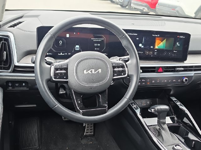 Certified 2025 Kia Sorento SX AWD/4WD image 8