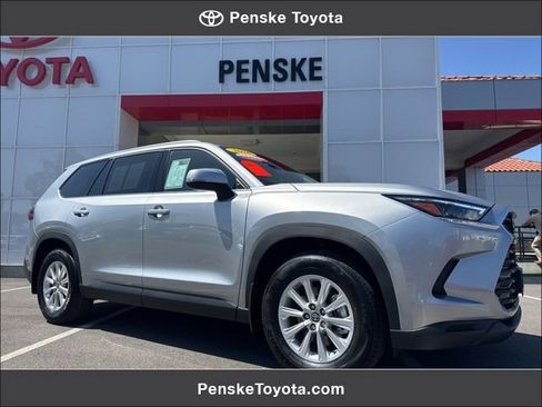 Certified 2026 Toyota Grand Highlander XLE FWD image 1