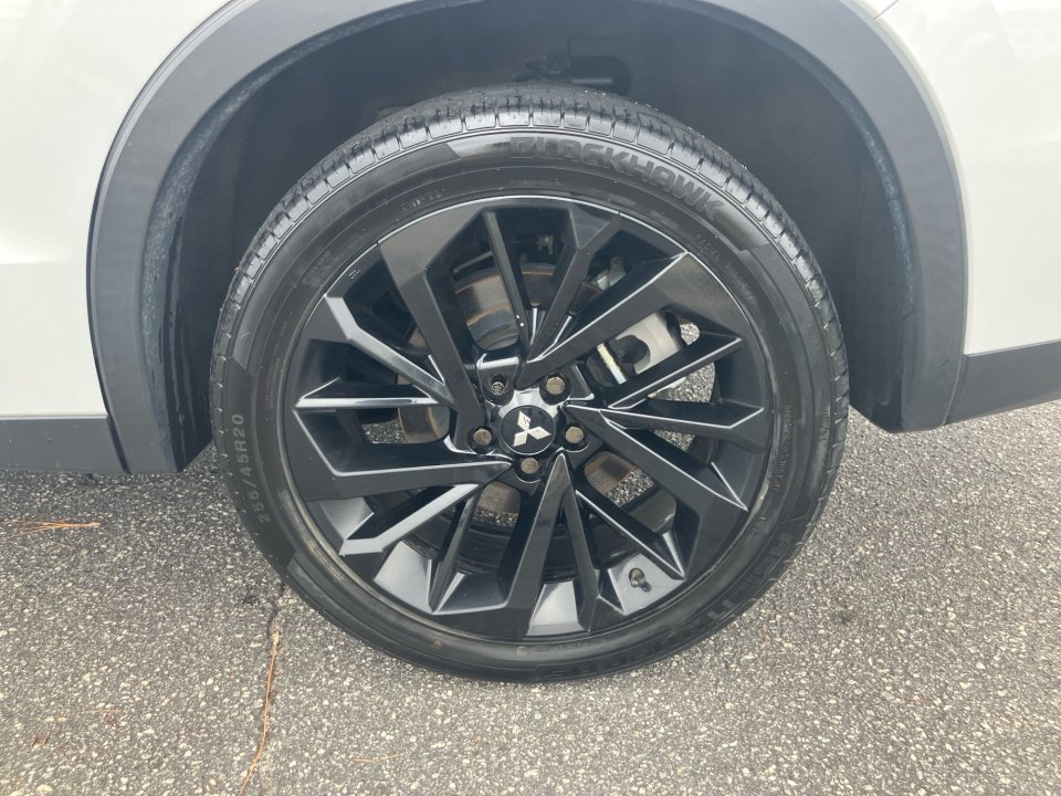 Used 2023 Mitsubishi Outlander SEL AWD/4WD image 26