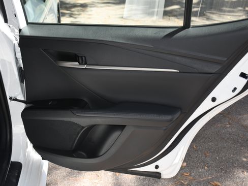 Used 2025 Toyota Camry LE image 20