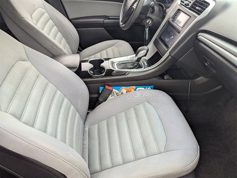 Used 2015 Ford Fusion S image 12