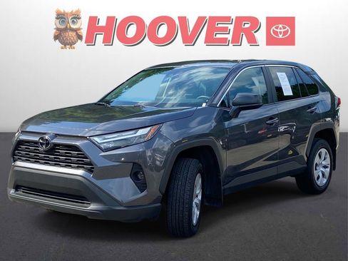 Used 2025 Toyota RAV4 LE FWD image 5