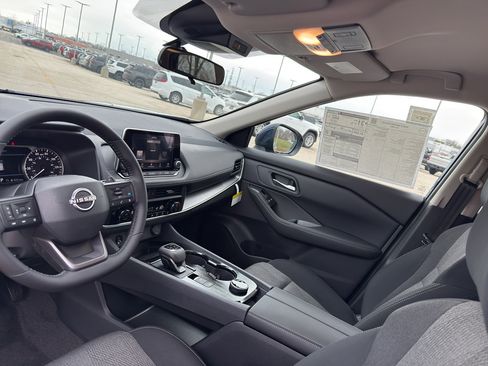 New 2026 Nissan Rogue SV AWD/4WD image 25