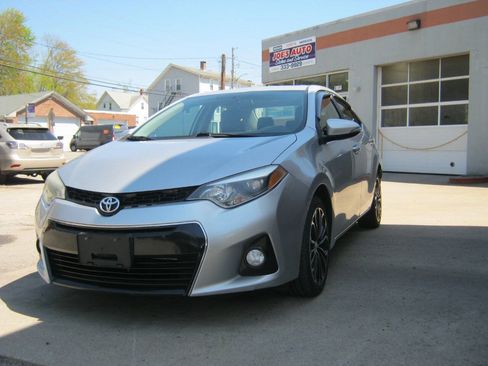 Used 2014 Toyota Corolla S w/ Driver Convenience Package FWD image 1