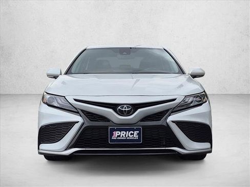 Used 2021 Toyota Camry XSE image 2